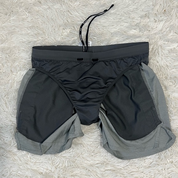 Nike Dri-Fit Running Shorts With built in Underwear - Picture 3 of 14